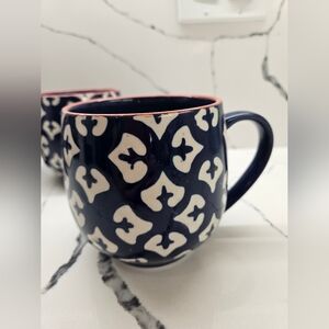 4 large mugs - never used